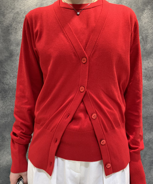 菜月さんの「BEAMS WOMEN｜AK+1 / 16ゲージ スビンコットン Vネック カーディガン」を使ったコーディネート