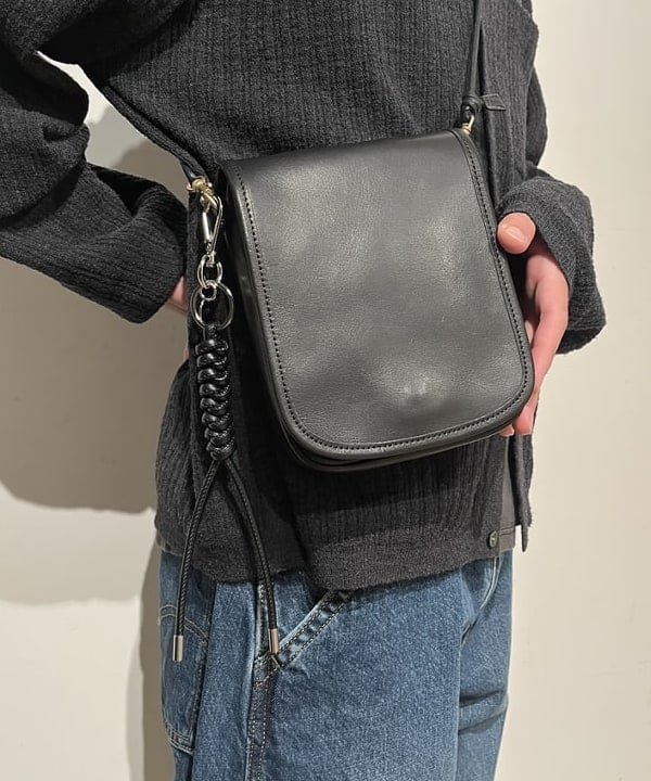BANさんの「BEAMS WOMEN｜LEVI'S(R) / BAGGY バレルジーンズ」を使ったコーディネート