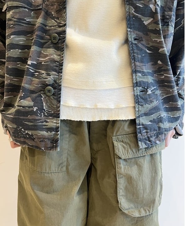 ミナミマリコさんの「BEAMS WOMEN｜ダメージ サーマル Tシャツ」を使ったコーディネート