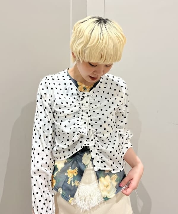 あさひさんの「BEAMS WOMEN｜GHOSPELL / Soliha Fringe Skirt」を使ったコーディネート