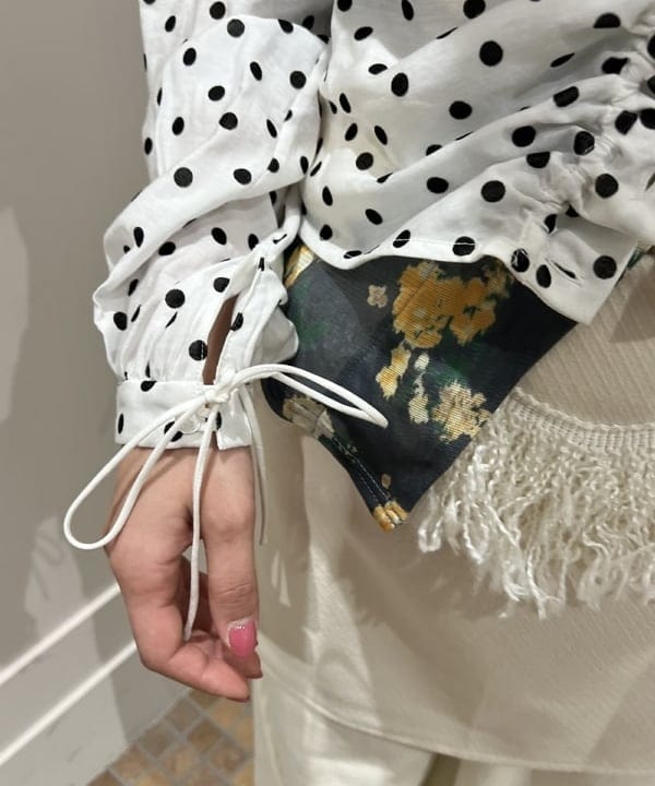 あさひさんの「BEAMS WOMEN｜GHOSPELL / Soliha Fringe Skirt」を使ったコーディネート