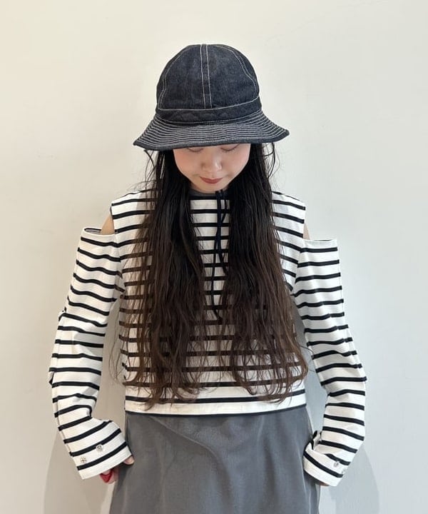 清水 彩乃さんの「BEAMS WOMEN｜maturely / ボーダー オープン ショルダー ロングスリーブ カットソー」を使ったコーディネート