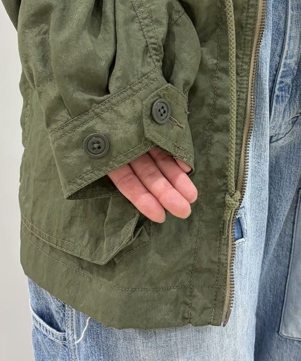 たぐみさんの「BEAMS WOMEN｜ナイロン オックス ミリタリー ブルゾン」を使ったコーディネート