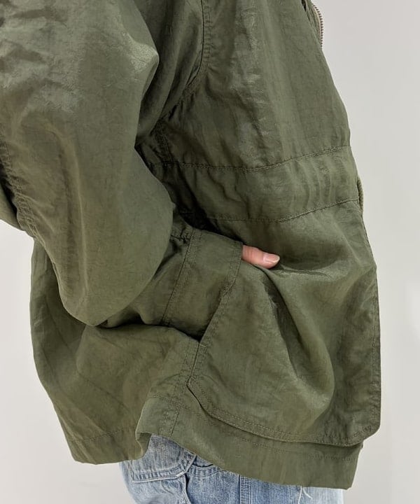 たぐみさんの「BEAMS WOMEN｜ナイロン オックス ミリタリー ブルゾン」を使ったコーディネート