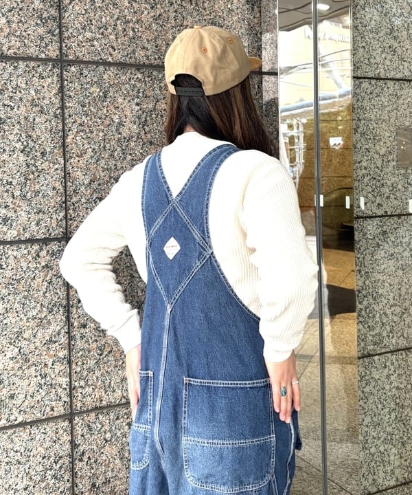 サイトウ　トモミさんの「BEAMS WOMEN｜【別注】BIGMAC / エプロン オーバーオール」を使ったコーディネート