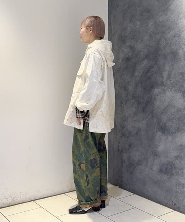 yokoyama shionさんの「BEAMS WOMEN｜maturely / ブリーチ ストラップ ロングスリーブ」を使ったコーディネート