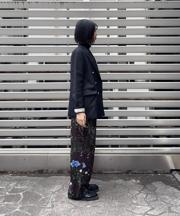 Kanaeさんの「BEAMS WOMEN｜【別注】TICCA / フラワー プリント パンツ」を使ったコーディネート
