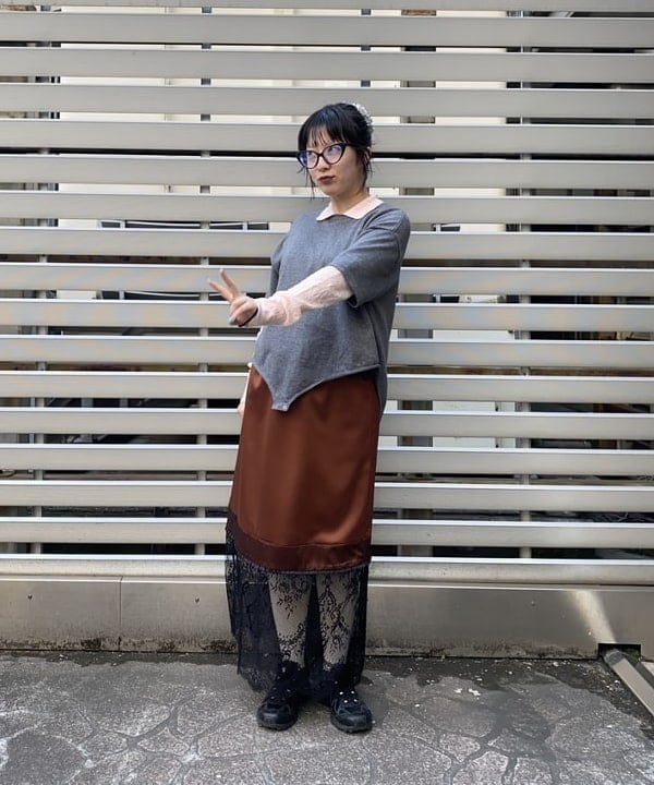 晶さんの「BEAMS WOMEN｜シアー リブ ニット ポロ カーディガン」を使ったコーディネート