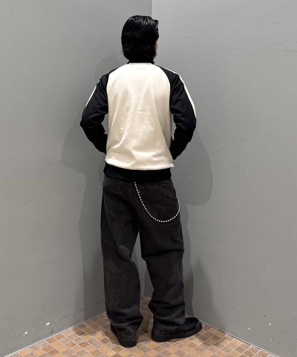 配島 孝明さんの「BEAMS WOMEN｜【別注】FRED PERRY / トラックジャケット」を使ったコーディネート