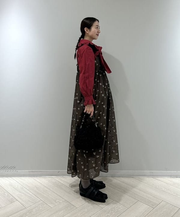 ササキさんの「BEAMS WOMEN｜シアー フラワー ジャカード キャミワンピース」を使ったコーディネート