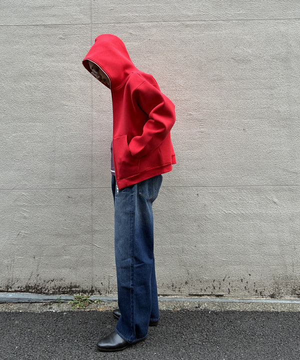 森田 倫太郎さんの「BEAMS WOMEN｜フルフェイス ジップアップ フーディ 【ワイドショートフィット】」を使ったコーディネート