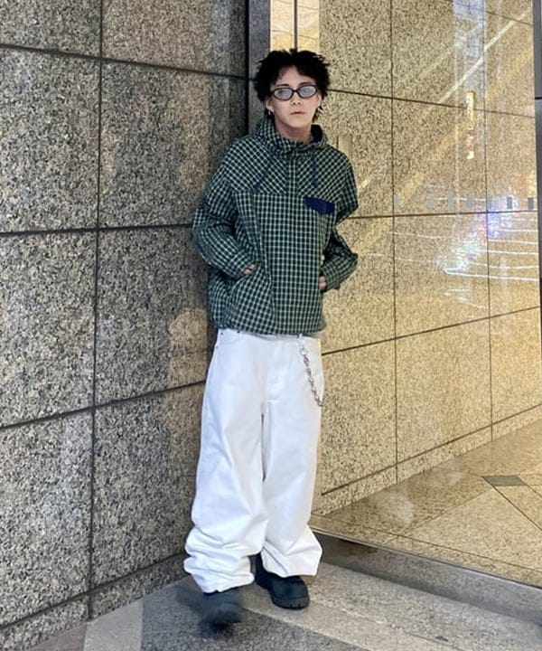 はるひむさんの「BEAMS WOMEN｜Check Pullover Anorack」を使ったコーディネート