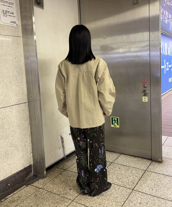 野村 美紅さんの「BEAMS WOMEN｜ナチュラル ワッシャー ブルゾン」を使ったコーディネート