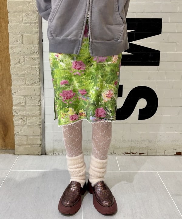 ヒカリさんの「BEAMS WOMEN｜ストライプ ジップ シャツ」を使ったコーディネート