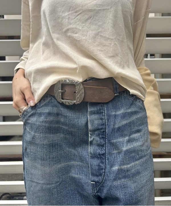 MATSUMOTO AMIさんの「BEAMS WOMEN｜【別注】Lee &times; maturely / ヴィンテージ ペインター パンツ」を使ったコーディネート