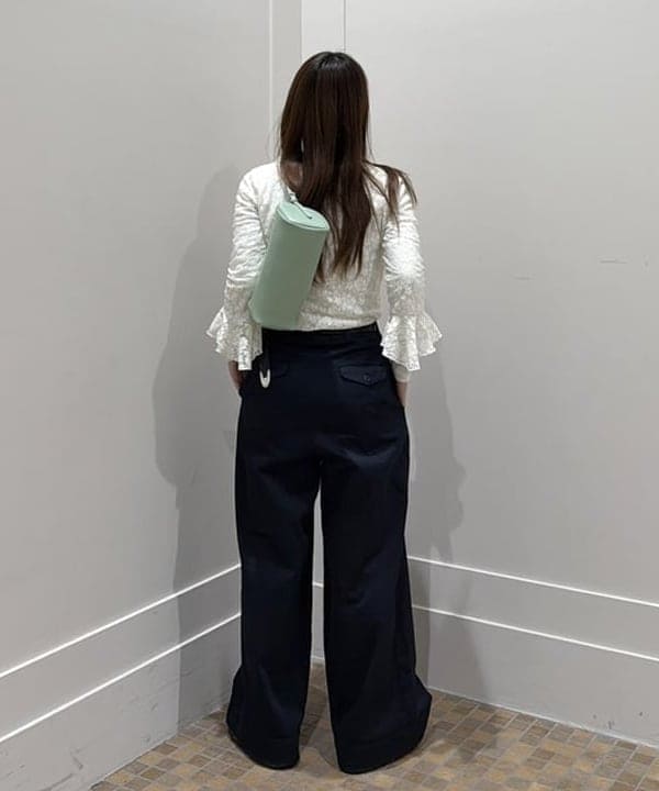 松本 佳菜子さんの「BEAMS WOMEN｜Otro Accesorio / ハート バングル」を使ったコーディネート