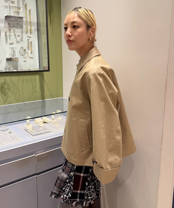 れいなさんの「BEAMS WOMEN｜GYMPHLEX / ギャバジン ハーフコート」を使ったコーディネート