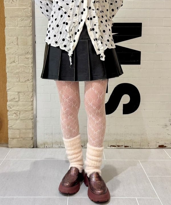 ヒカリさんの「BEAMS WOMEN｜ドット クリンクル フリル シャツ」を使ったコーディネート