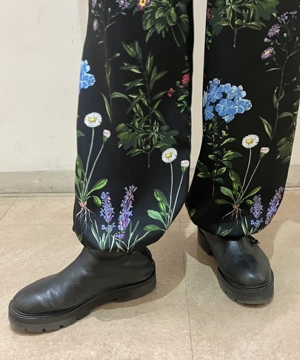 CHIHIROさんの「BEAMS WOMEN｜AK+1 / 8オンス ウォッシュド シャツ」を使ったコーディネート