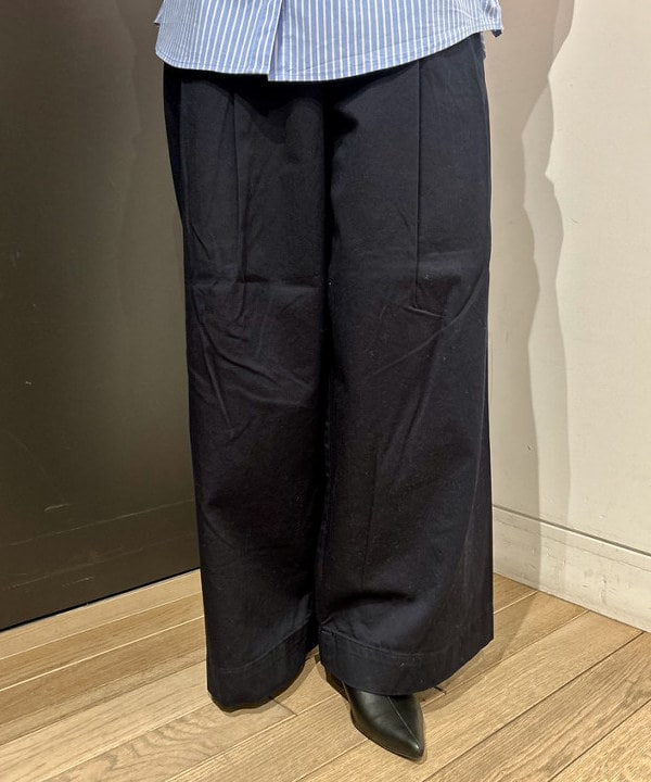 早川 萌子さんの「BEAMS WOMEN｜DANTON / ジャージー ニット クルーネック カーディガン」を使ったコーディネート