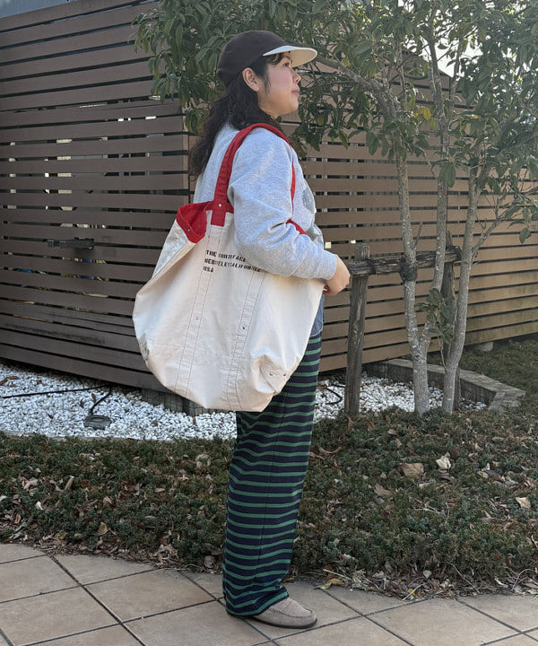 イガラシさんの「BEAMS WOMEN｜【別注】BUZZ RICKSON'S / シャンブレー ロングスリーブ シャツ」を使ったコーディネート