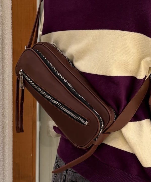 マツミヤさんの「BEAMS WOMEN｜ワイドストレート クォーターレングス ペインターデニム」を使ったコーディネート