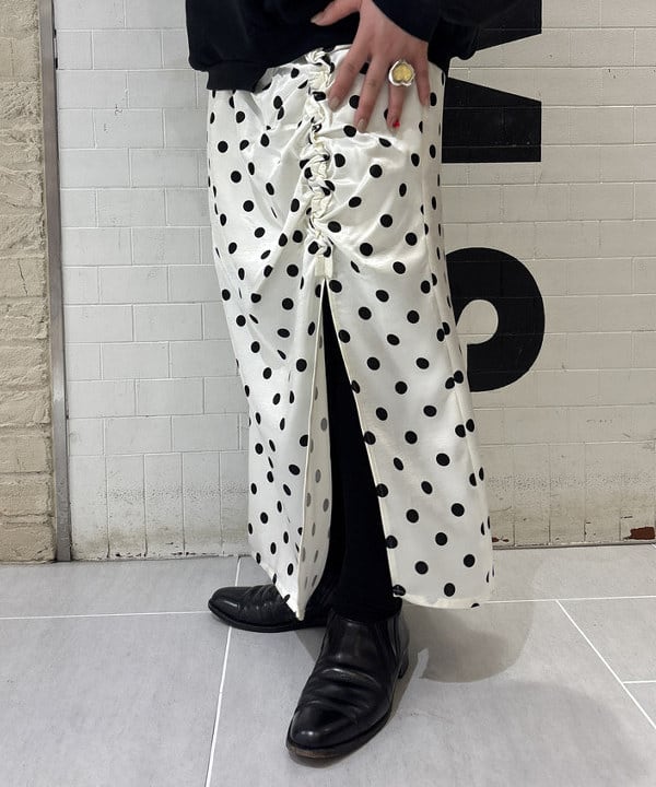 大石彩可さんの「BEAMS WOMEN｜Otro Accesorio / ウェイヴィー ハート リング」を使ったコーディネート