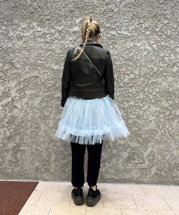 マツモト アカネさんの「BEAMS WOMEN｜Jenny Lemons / Large Hair Claw Clip」を使ったコーディネート