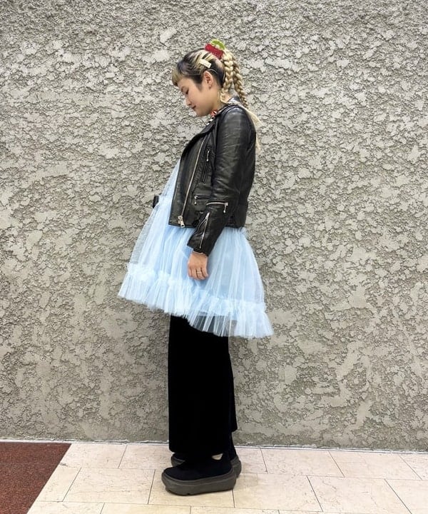 マツモト アカネさんの「BEAMS WOMEN｜Jenny Lemons / Large Hair Claw Clip」を使ったコーディネート