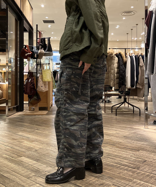 nodokaさんの「BEAMS WOMEN｜ナイロン オックス ミリタリー ブルゾン」を使ったコーディネート