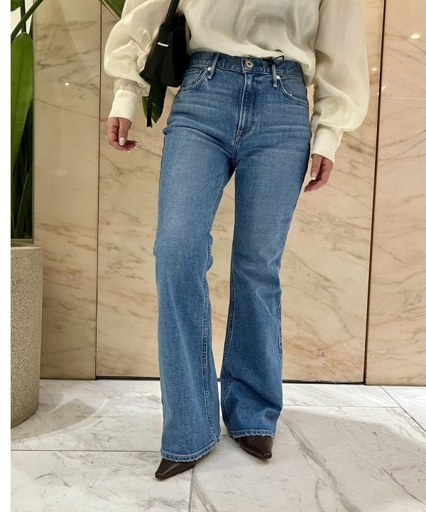 小笠原 楓さんの「BEAMS WOMEN｜upper hights / THE HEAVEN デニムパンツ」を使ったコーディネート