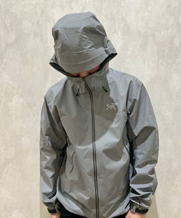 ムファサさんの「BEAMS WOMEN｜ARC&rsquo;TERYX / Beta SL Jacket」を使ったコーディネート