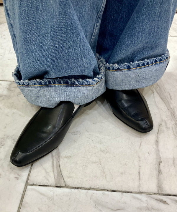 小笠原 楓さんの「BEAMS WOMEN｜BAUM UND PFERDGARTEN / ファンシー オーガンジー シャツ」を使ったコーディネート