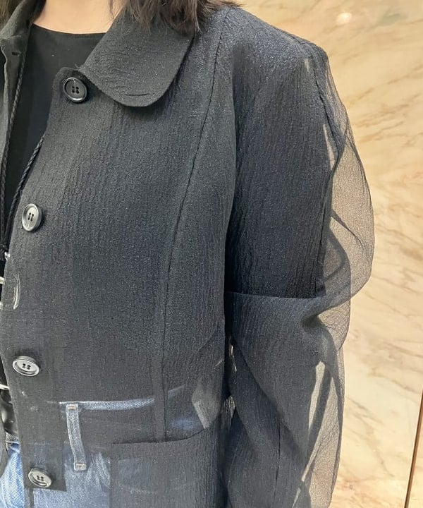 小笠原 楓さんの「BEAMS WOMEN｜BAUM UND PFERDGARTEN / ファンシー オーガンジー シャツ」を使ったコーディネート