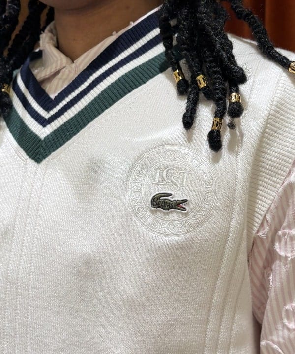 NADEL ナデールさんの「BEAMS WOMEN｜【別注】LACOSTE / チルデン ニット ベスト」を使ったコーディネート