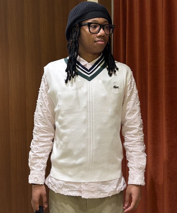 NADEL ナデールさんの「BEAMS WOMEN｜【別注】LACOSTE / チルデン ニット ベスト」を使ったコーディネート