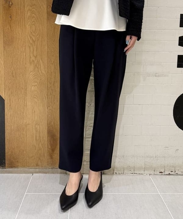 ヒライさんの「BEAMS WOMEN｜トリアセ ペプラム ブラウス＊」を使ったコーディネート