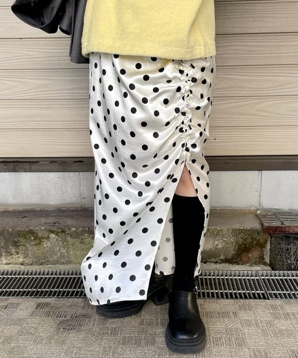 カタヤマ アヤさんの「BEAMS WOMEN｜ノーカラー ビッグ ジャケット」を使ったコーディネート