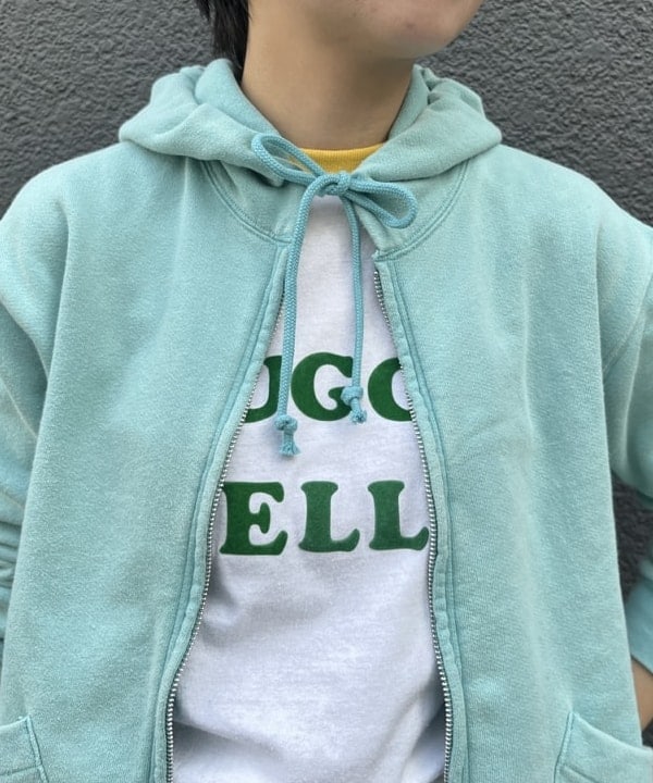 ミナミマリコさんの「BEAMS WOMEN｜【別注】Healthknit &times; maturely / トンプキンス フルジップ パーカー」を使ったコーディネート