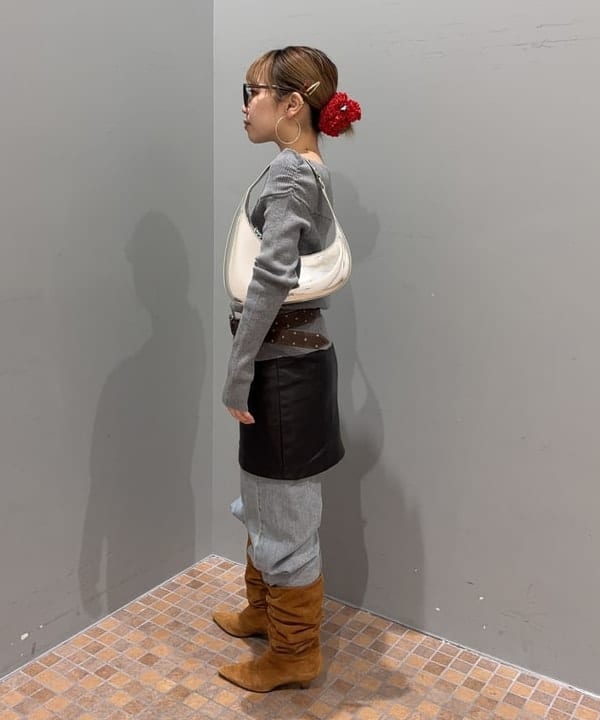 まゆちゃんさんの「BEAMS WOMEN｜リブ オフショルダー ニット」を使ったコーディネート