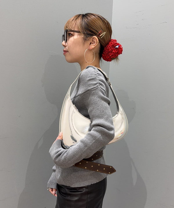 まゆちゃんさんの「BEAMS WOMEN｜リブ オフショルダー ニット」を使ったコーディネート