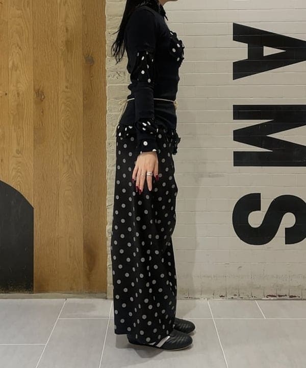 rinnaさんの「BEAMS WOMEN｜ドット サテン フリル スカート」を使ったコーディネート