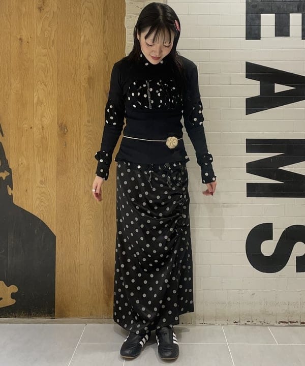 rinnaさんの「BEAMS WOMEN｜ドット サテン フリル スカート」を使ったコーディネート