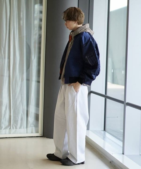 SUDOさんの「BEAMS WOMEN｜【ワイドフィット】クレイジー MA-1」を使ったコーディネート