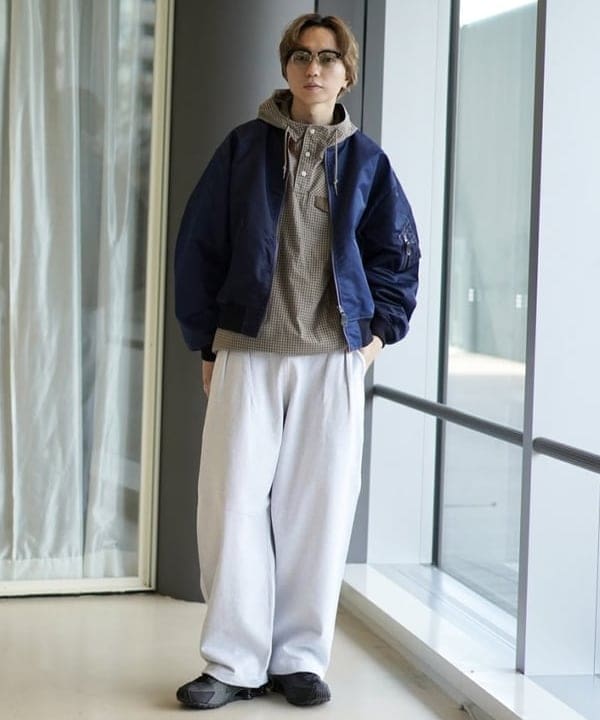 SUDOさんの「BEAMS WOMEN｜【ワイドフィット】クレイジー MA-1」を使ったコーディネート