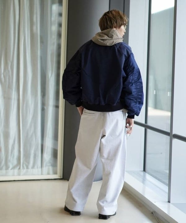 SUDOさんの「BEAMS WOMEN｜【ワイドフィット】クレイジー MA-1」を使ったコーディネート