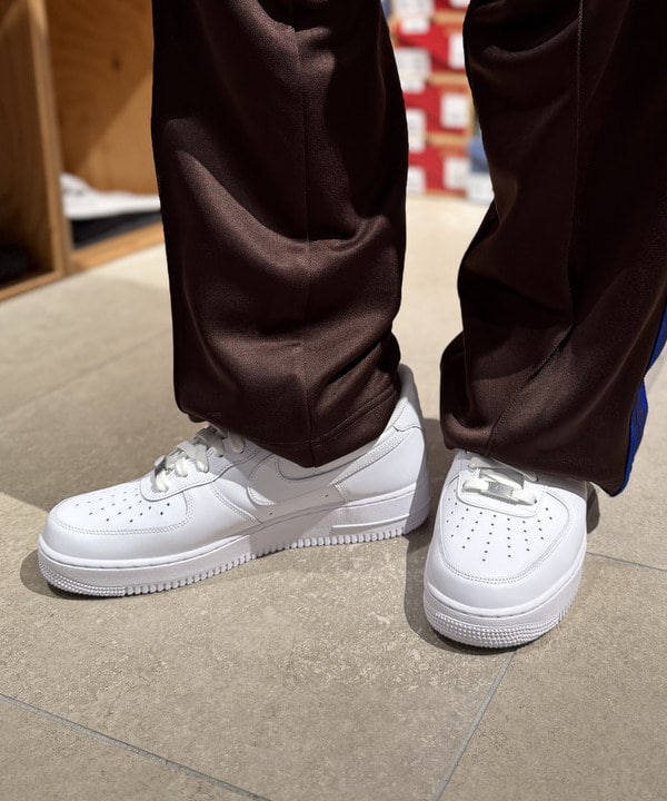 BAKU(東江 漠)さんの「BEAMS WOMEN｜ワイドショート ダメージ デニム ジャケット」を使ったコーディネート