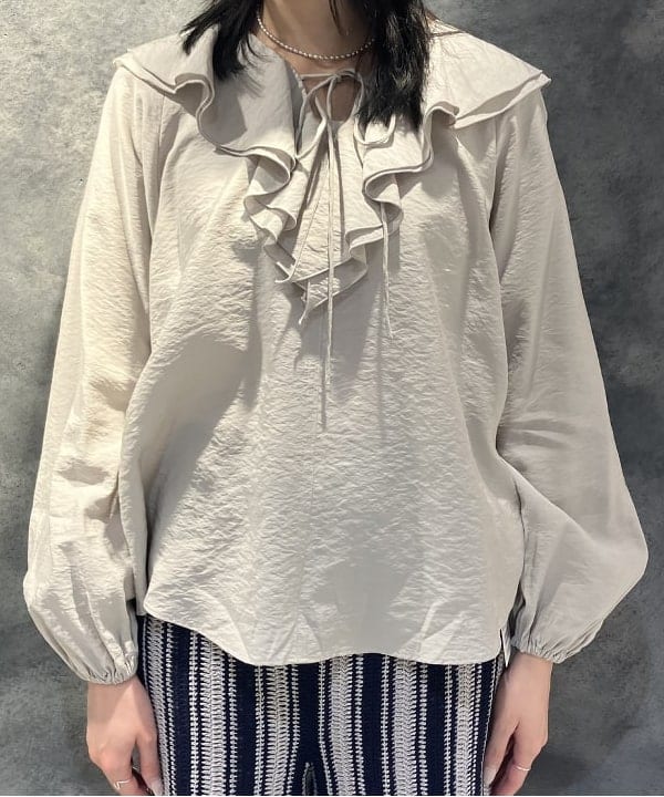 nodokaさんの「BEAMS WOMEN｜ラッフル ボリューム ブラウス」を使ったコーディネート