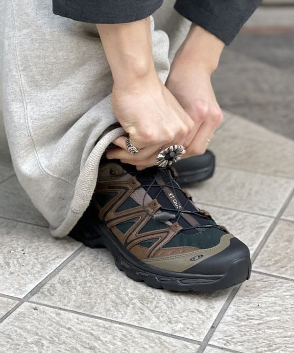 配島 孝明さんの「BEAMS WOMEN｜ツイル イージー ジャケット」を使ったコーディネート