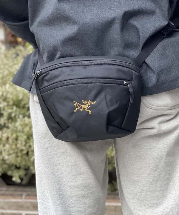 配島 孝明さんの「BEAMS WOMEN｜ツイル イージー ジャケット」を使ったコーディネート